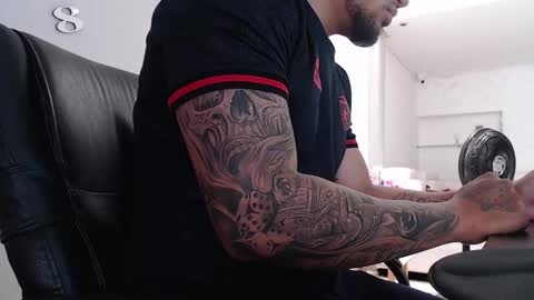 ig aaron hunter123 online show from 02-11-25, 06:22