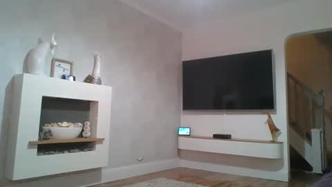 Snapshot of aaronmills55 chatting on 01-12-26, 06:02 Aaron online show from 01-12-26, 06:02