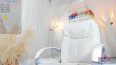 Snapshot of aary_ chatting on 02-19-25, 05:49 Ary online show from 02-19-25, 05:49