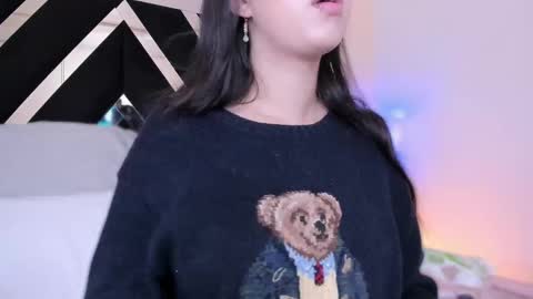 Snapshot of abbie_foxxx chatting on 09-25-25, 12:31 abbie online show from 09-25-25, 12:31