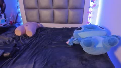 Snapshot of abbiee_collins chatting on 02-17-26, 11:33 abbiee_collins online show from 02-17-26, 11:33