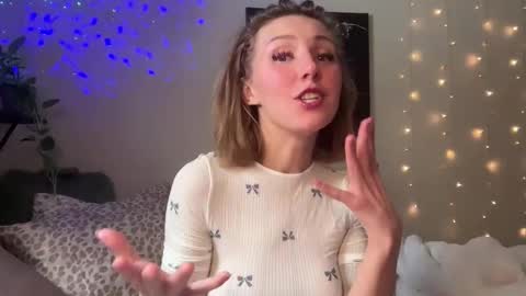 Abbie online show from 12-18-25, 03:18