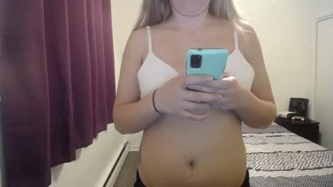 Snapshot of abbixo chatting on 02-10-25, 12:18 Abbixo online show from 02-10-25, 12:18