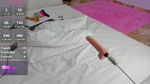   .   .   online show from 03-08-25, 09:17