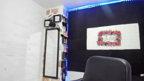 Abby Connie online show from 02-13-25, 03:18