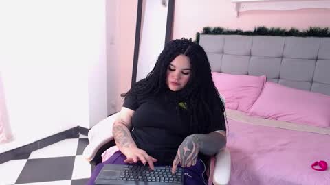 Snapshot of abby_hiiltoon chatting on 01-08-26, 05:21 Abby online show from 01-08-26, 05:21