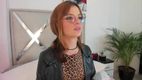 Snapshot of abby_jones2 chatting on 02-12-26, 04:07 abby jones online show from 02-12-26, 04:07