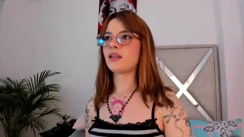 Snapshot of abby_jones2 chatting on 02-14-26, 03:36 abby jones online show from 02-14-26, 03:36