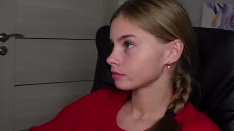 ABBY LAKER online show from 12-11-24, 08:18