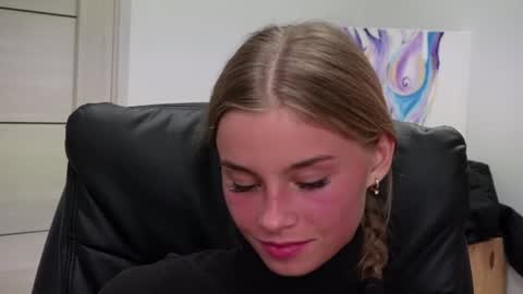 ABBY LAKER online show from 12-15-24, 09:20