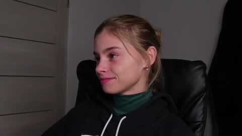 ABBY LAKER online show from 12-26-24, 04:47