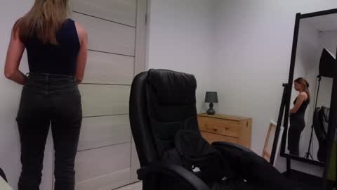 ABBY LAKER online show from 12-29-24, 02:17