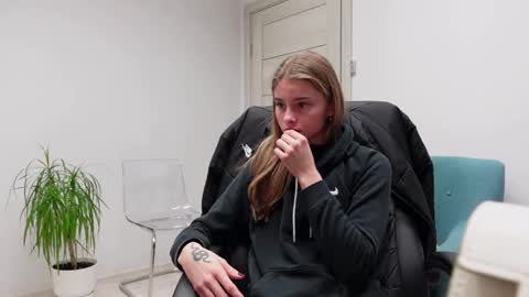 ABBY LAKER online show from 01-05-25, 08:52