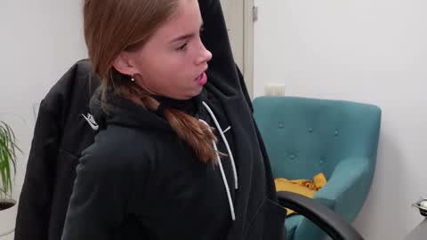 ABBY LAKER online show from 01-06-25, 02:58