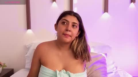 Abbygail online show from 12-22-25, 12:24