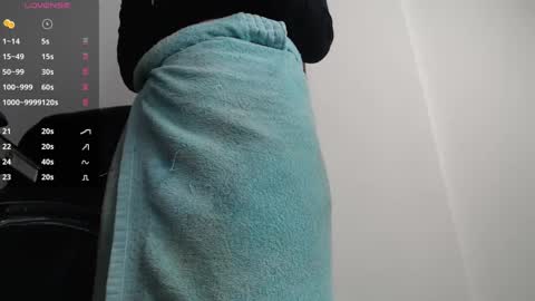 Snapshot of abby_taylorr_ chatting on 09-28-25, 02:00 Vannesa online show from 09-28-25, 02:00