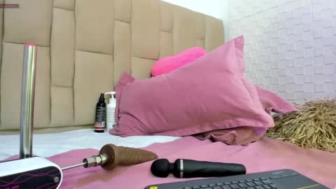 abbyadams23 online show from 12-28-24, 02:11