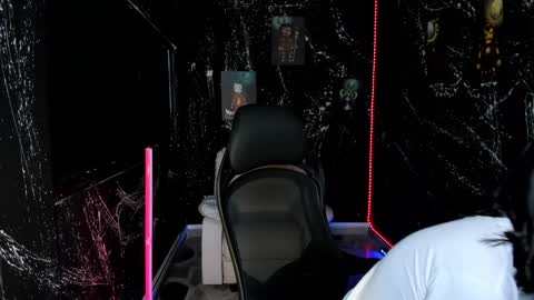 ABBY online show from 01-30-25, 01:10