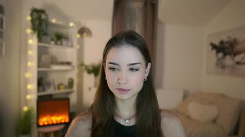 abella_danger_x online show from 12-08-24, 09:35