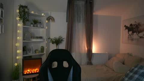 abella_danger_x online show from 12-15-24, 09:13