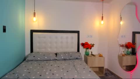  Abella and Kendra  online show from 11-12-25, 09:03