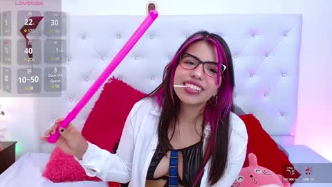 BELLA online show from 12-24-24, 04:55