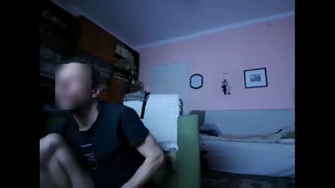 Snapshot of abender82 chatting on 02-28-25, 11:01 Abender online show from 02-28-25, 11:01