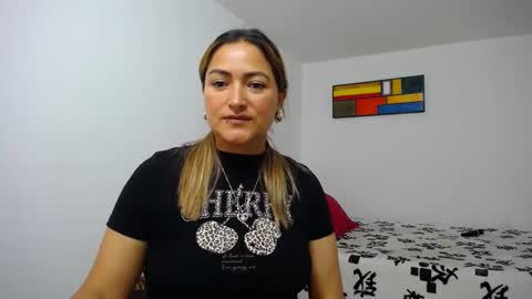 ximena online show from 09-08-25, 02:16