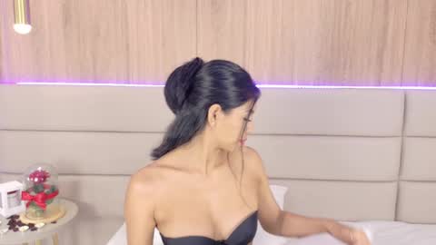 abiehils online show from 12-29-24, 12:09