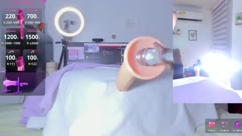 Abigail online show from 10-12-25, 05:23