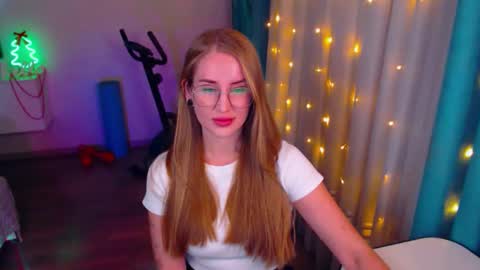 Snapshot of abigail_flex chatting on 12-05-24, 07:49 Anna online show from 12-05-24, 07:49