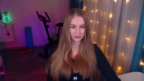 Snapshot of abigail_flex chatting on 01-12-25, 08:36 Anna online show from 01-12-25, 08:36