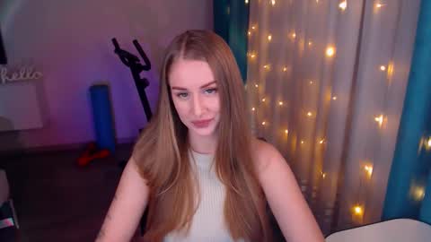 Snapshot of abigail_flex chatting on 01-19-25, 08:19 Anna online show from 01-19-25, 08:19