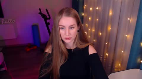 Snapshot of abigail_flex chatting on 01-29-25, 07:43 Anna online show from 01-29-25, 07:43