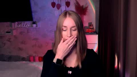 Snapshot of abigail_flex chatting on 09-22-25, 06:43 Anna online show from 09-22-25, 06:43