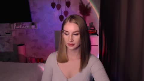 Snapshot of abigail_flex chatting on 10-12-25, 07:13 Anna online show from 10-12-25, 07:13