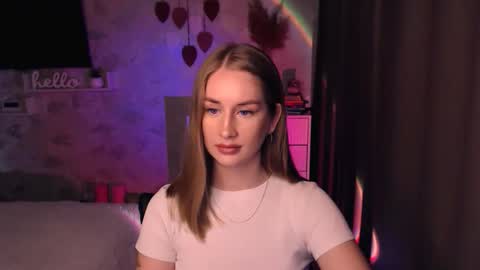 Snapshot of abigail_flex chatting on 11-10-25, 06:51 Anna online show from 11-10-25, 06:51