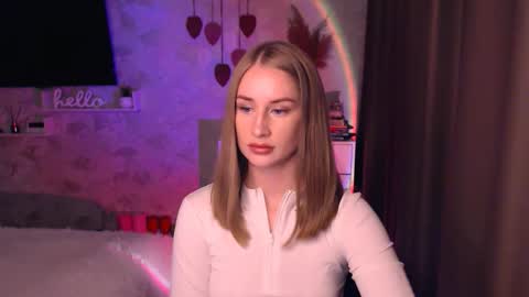 Snapshot of abigail_flex chatting on 11-16-25, 06:46 Anna online show from 11-16-25, 06:46