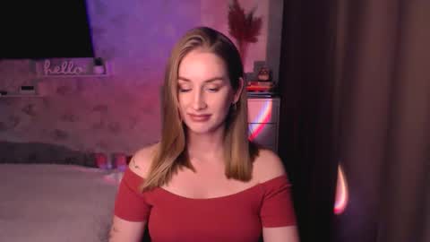 Snapshot of abigail_flex chatting on 11-28-25, 06:10 Anna online show from 11-28-25, 06:10