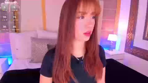 Snapshot of abigailcarter chatting on 09-23-25, 11:08 online show from 09-23-25, 11:08