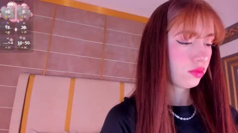 Snapshot of abigailcarter chatting on 09-29-25, 11:20 online show from 09-29-25, 11:20