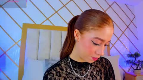 Snapshot of abigailcarter chatting on 11-07-25, 11:38 online show from 11-07-25, 11:38