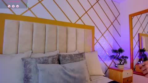 Snapshot of abigailcarter chatting on 11-08-25, 11:36 online show from 11-08-25, 11:36