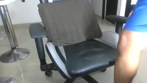 Snapshot of abraca402512 chatting on 01-11-26, 04:12 abraca402512 online show from 01-11-26, 04:12