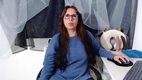 Snapshot of abril_bianchi chatting on 01-06-25, 10:58 abril_bianchi online show from 01-06-25, 10:58