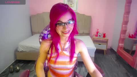 abril_ch_ online show from 09-19-25, 10:38