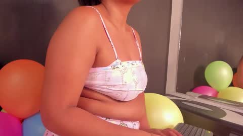 Abril jones online show from 01-11-25, 08:00