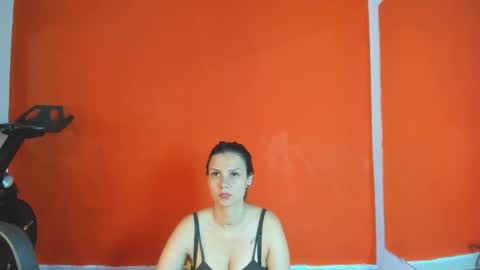 Abril jones online show from 02-16-25, 06:21