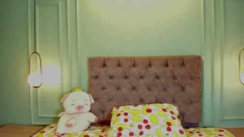 Abril jones online show from 02-24-25, 02:51