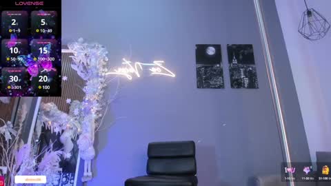 Snapshot of abril_ricci chatting on 12-22-24, 07:33 Abril  online show from 12-22-24, 07:33